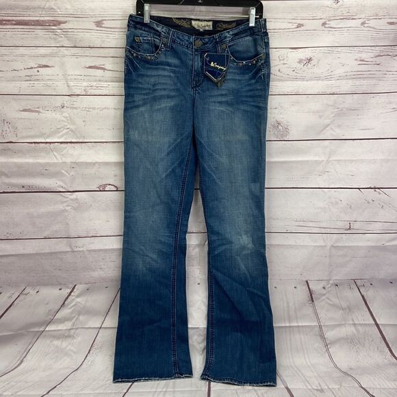 J & Company Beverly Jeans - Picture 1 of 8